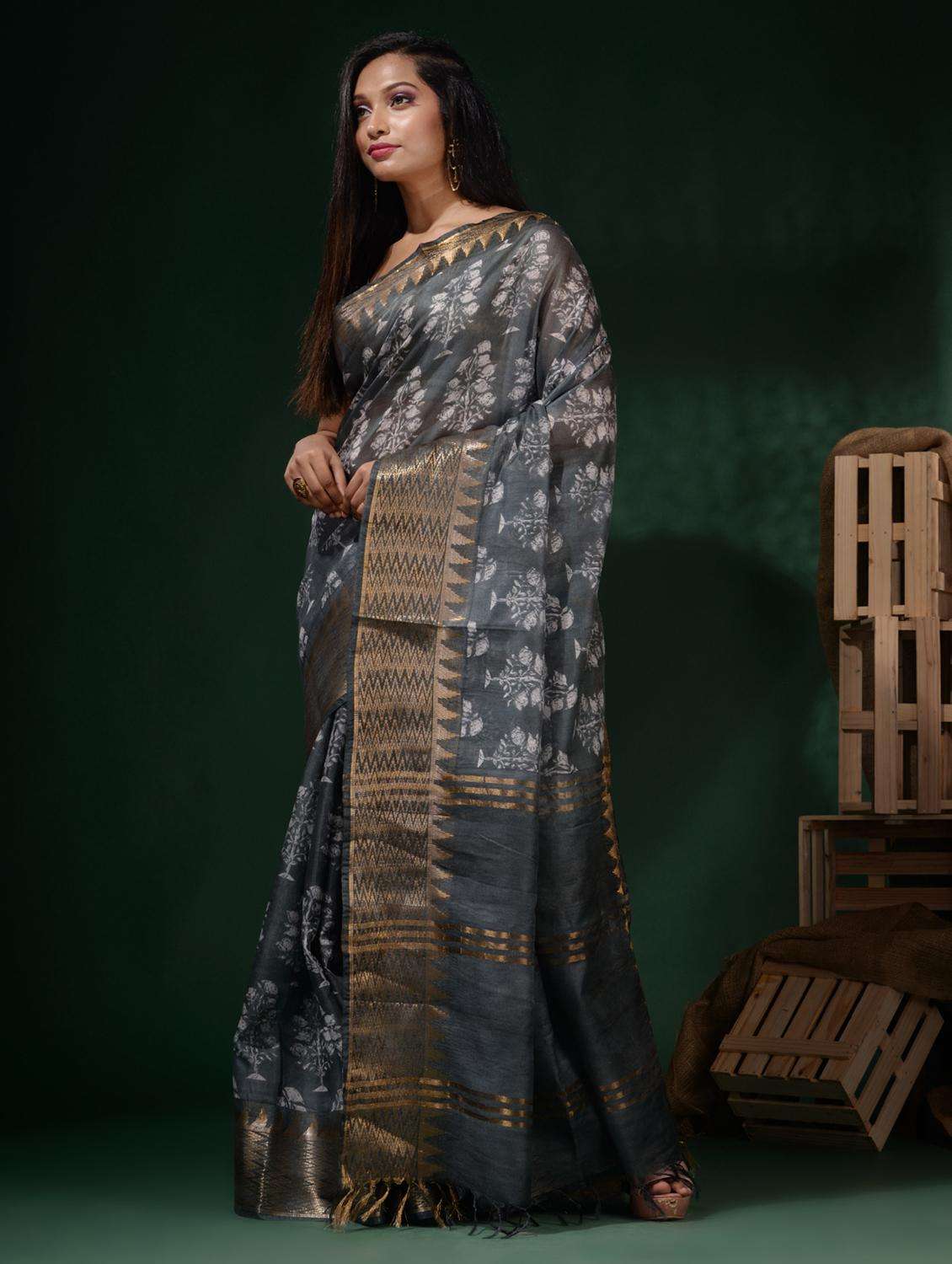 women printed bordered saree with blouse - 22045799 -  Standard Image - 1