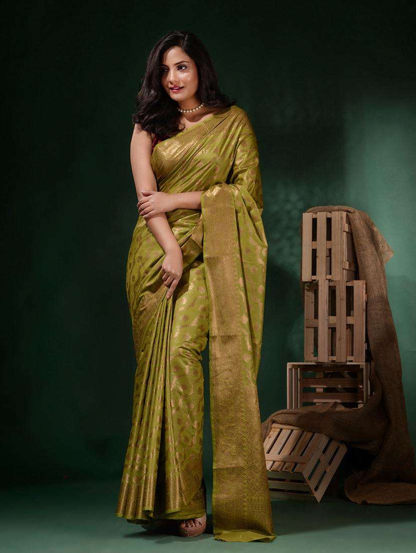 women self design banarasi saree with blouse - 22045806 -  Standard Image - 1