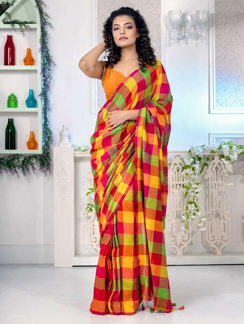 women checkered handloom saree with blouse - 22045816 -  Standard Image - 0