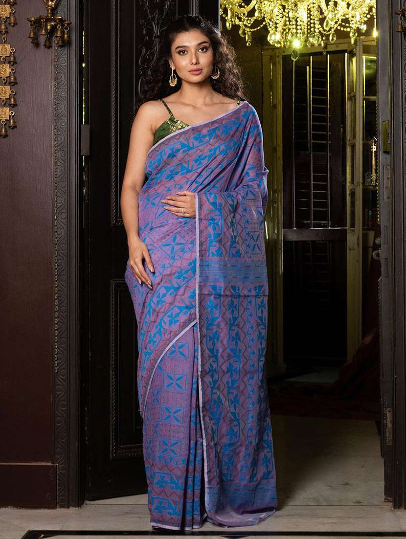 women self design jamdani saree with blouse