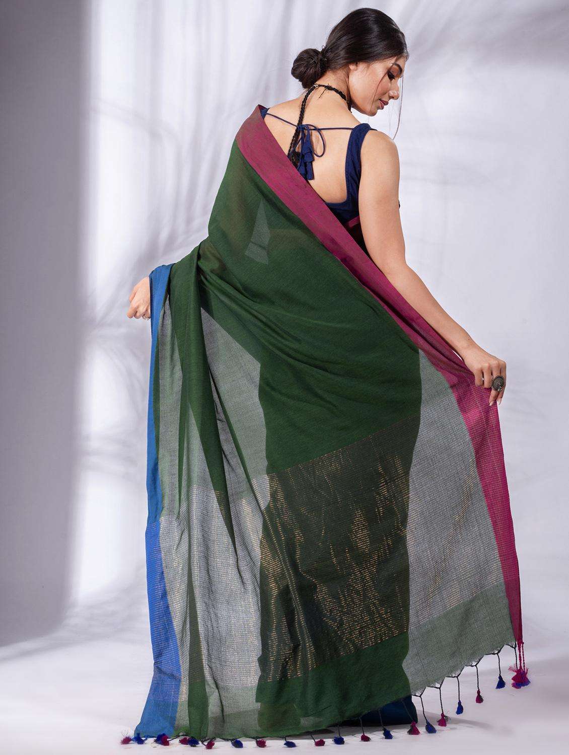 women solid with bordered handloom saree with blouse - 22045866 -  Standard Image - 1