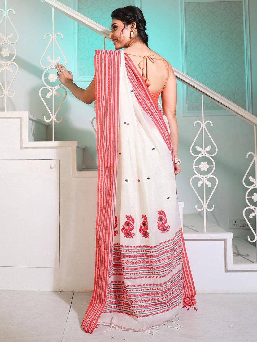 women self design handloom saree with blouse - 22045899 -  Standard Image - 1