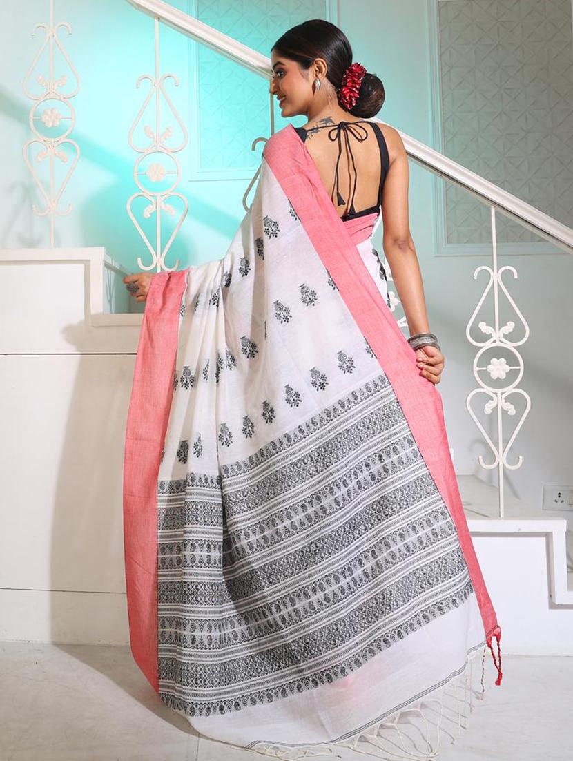 women self design handloom saree with blouse - 22045908 - Standard Image - 1