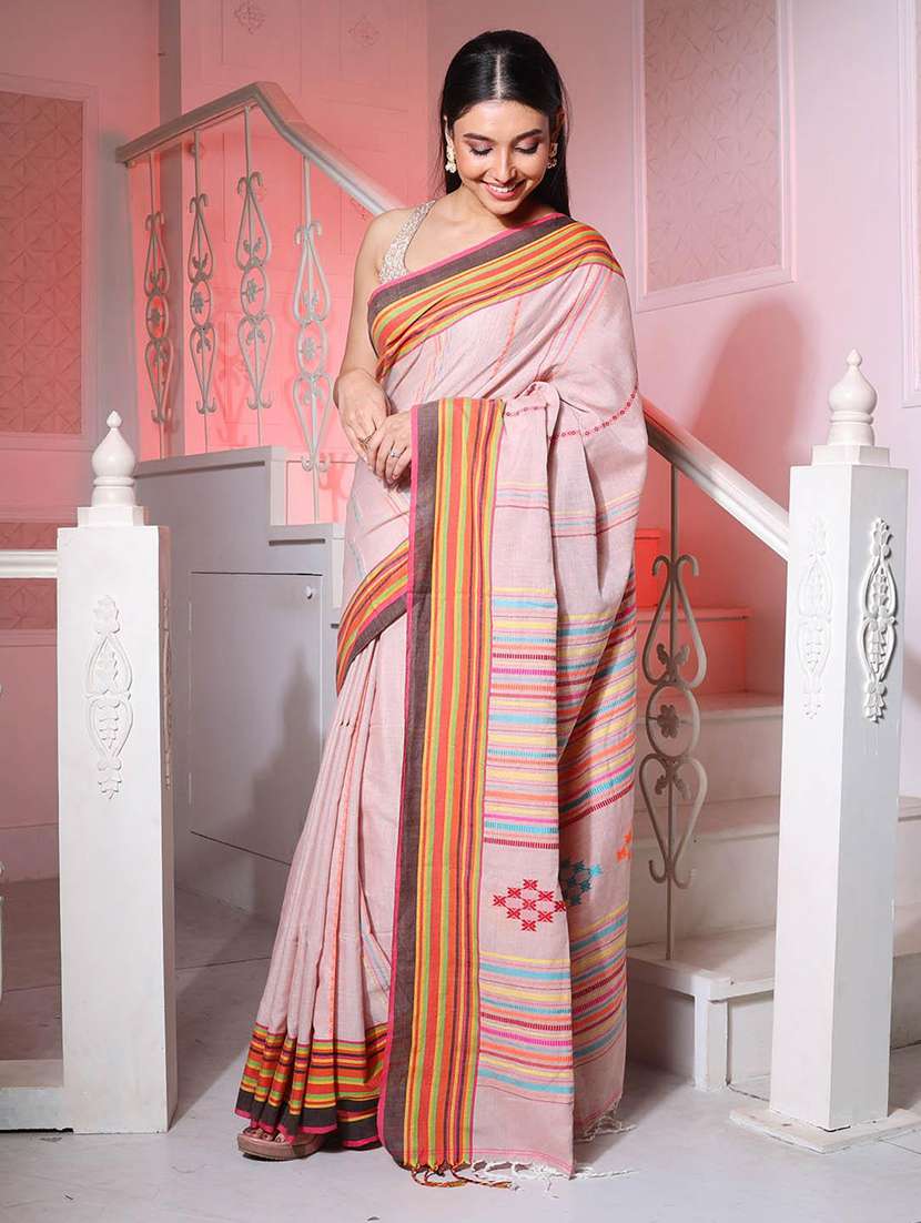 women self design handloom saree with blouse - 22045913 - Standard Image - 1