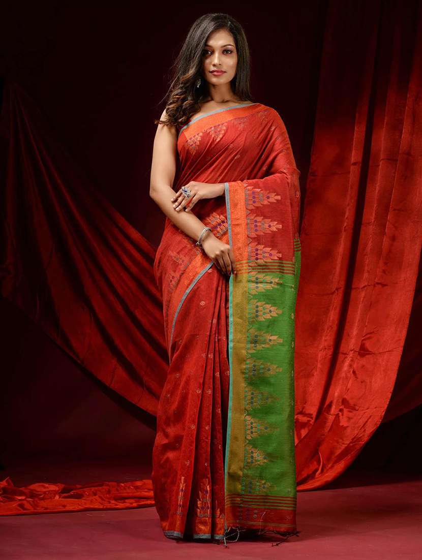women self design handloom saree with blouse - 22046008 -  Zoom Image - 0