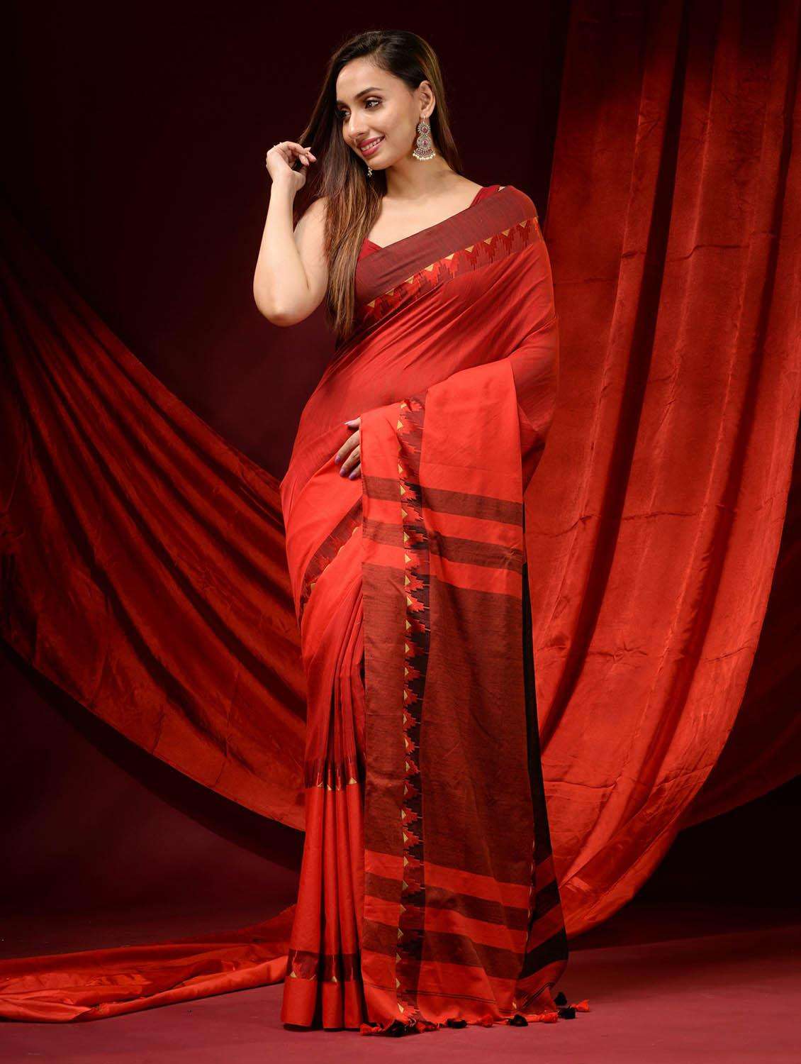 women self design handloom saree with blouse - 22046026 -  Standard Image - 1