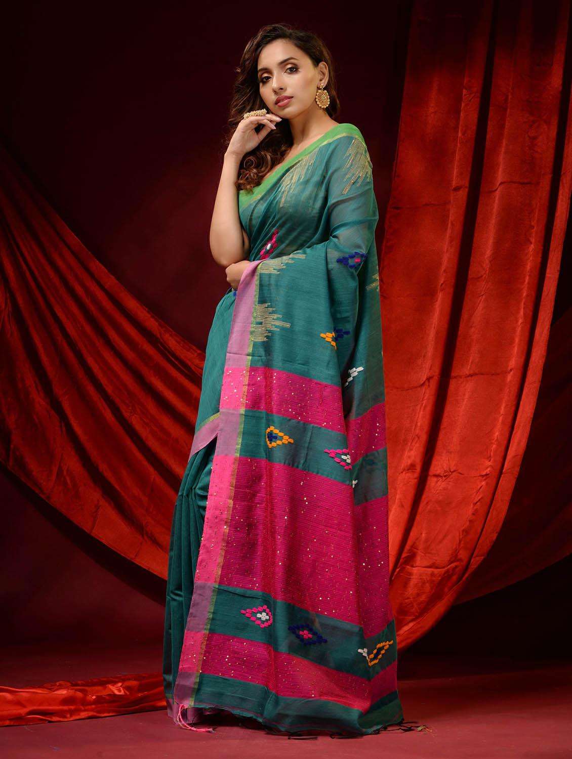 women self design handloom saree with blouse - 22046034 -  Standard Image - 1