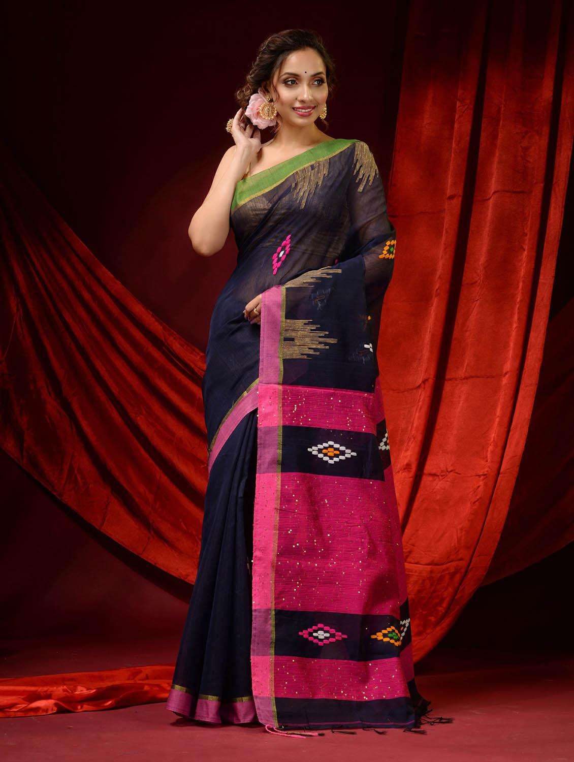 women self design handloom saree with blouse - 22046035 -  Standard Image - 1
