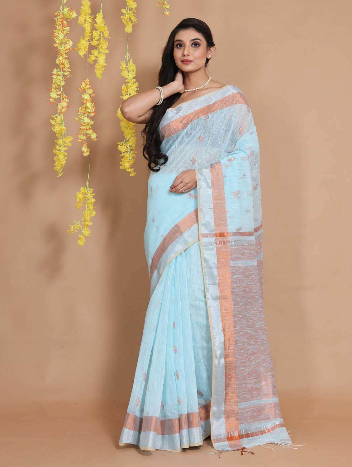 women self design bordered saree with blouse