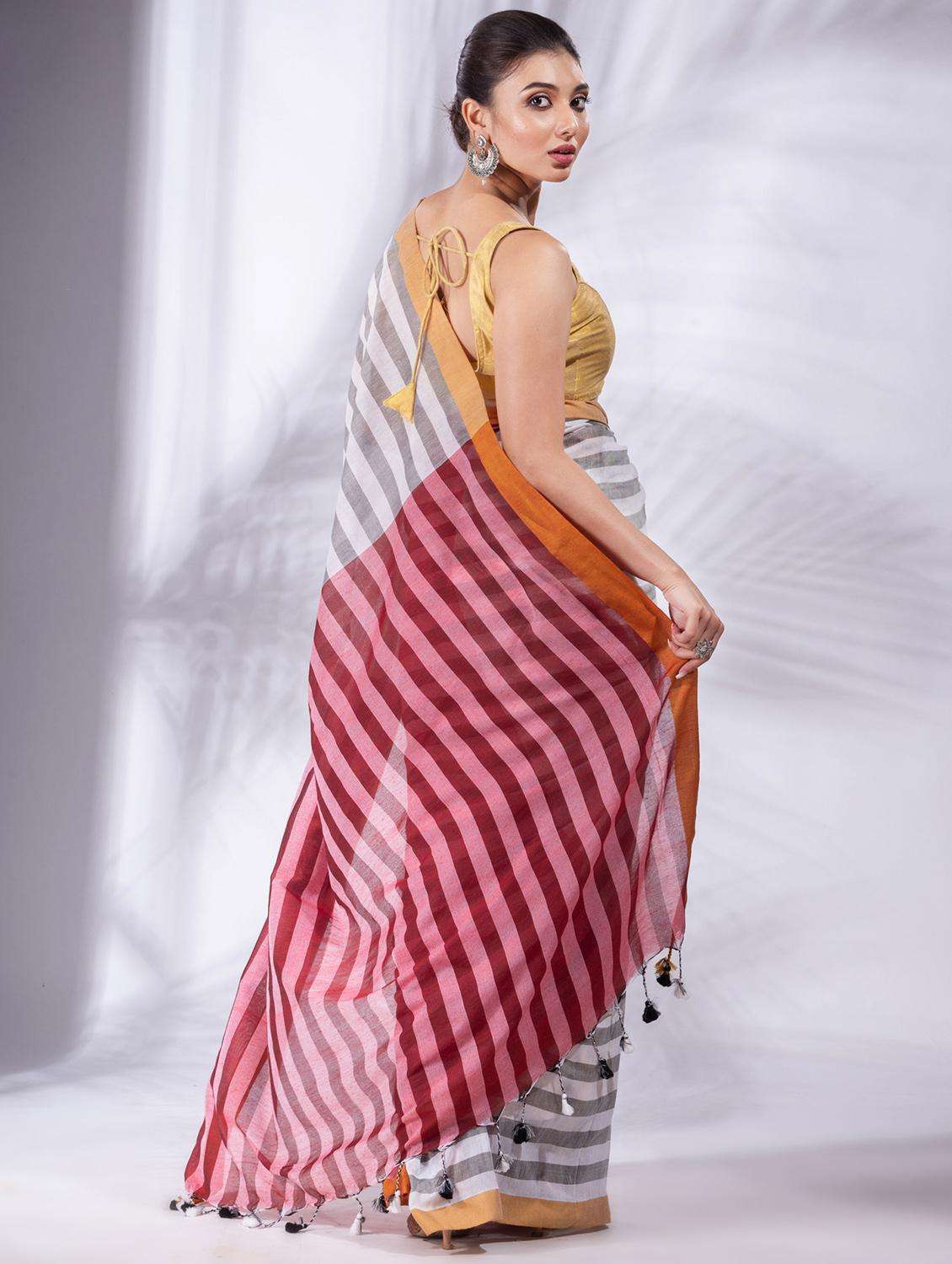 women striped handloom saree with blouse - 22046133 -  Standard Image - 1