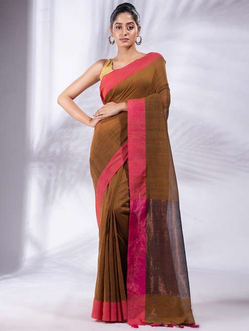 women solid with bordered handloom saree with blouse - 22046135 -  Standard Image - 0