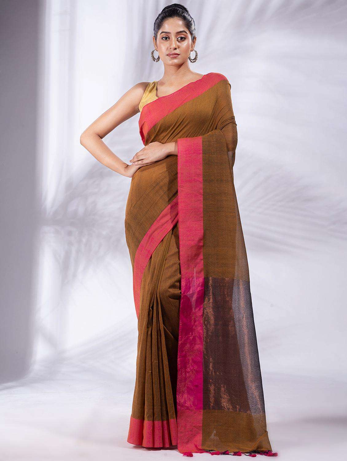 women solid with bordered handloom saree with blouse