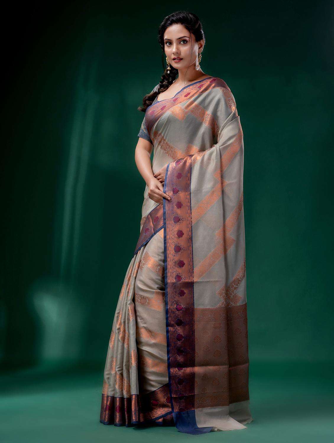 women self design bordered saree with blouse - 22046200 -  Standard Image - 1