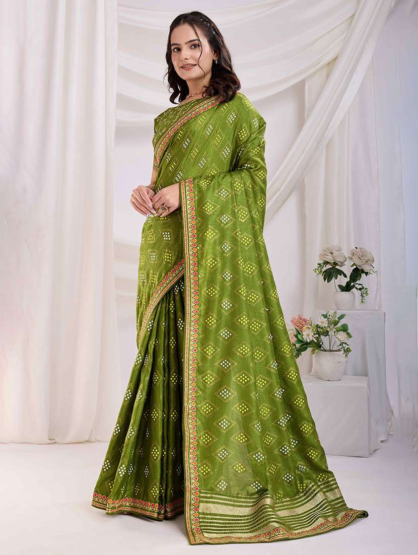 women bandhani printed bordered saree with blouse - 22047897 -  Standard Image - 1