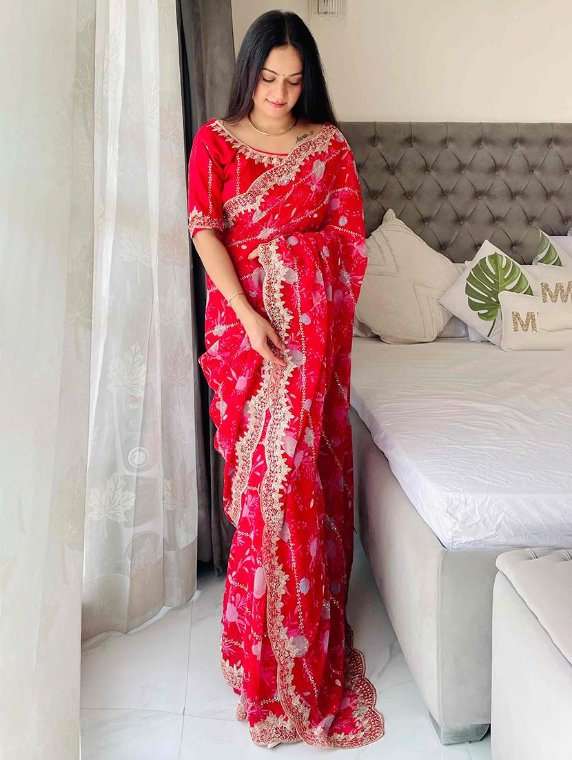 women floral printed embroidered saree with blouse - 22047913 - Standard Image - 1