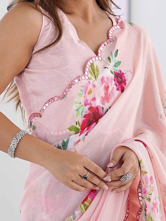 women printed casual wear saree with blouse - 22047974 - Standard Image - 4