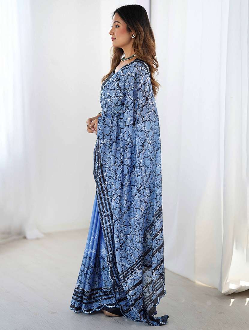 women printed casual wear saree with blouse - 22047983 -  Standard Image - 1