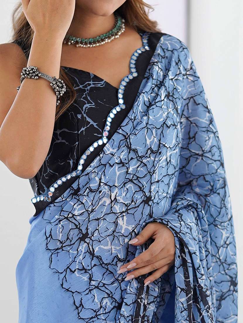 women printed casual wear saree with blouse - 22047983 -  Standard Image - 4