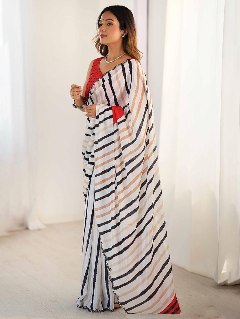 women printed casual wear saree with blouse - 22047991 -  Standard Image - 1