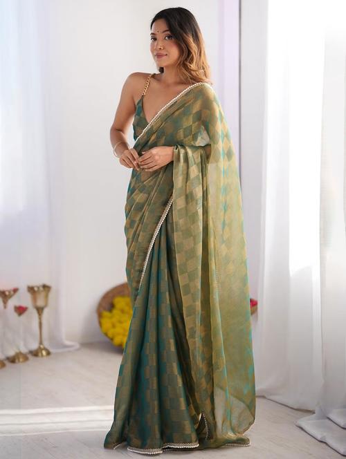 women checkered printed saree with blouse - 22048020 -  Standard Image - 0