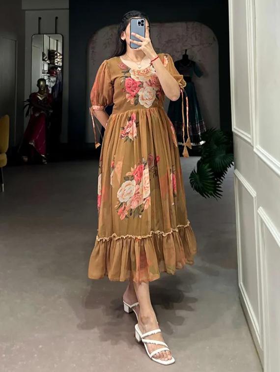 women floral print puff sleeve tiered dress - 22048027 - Standard Image - 1