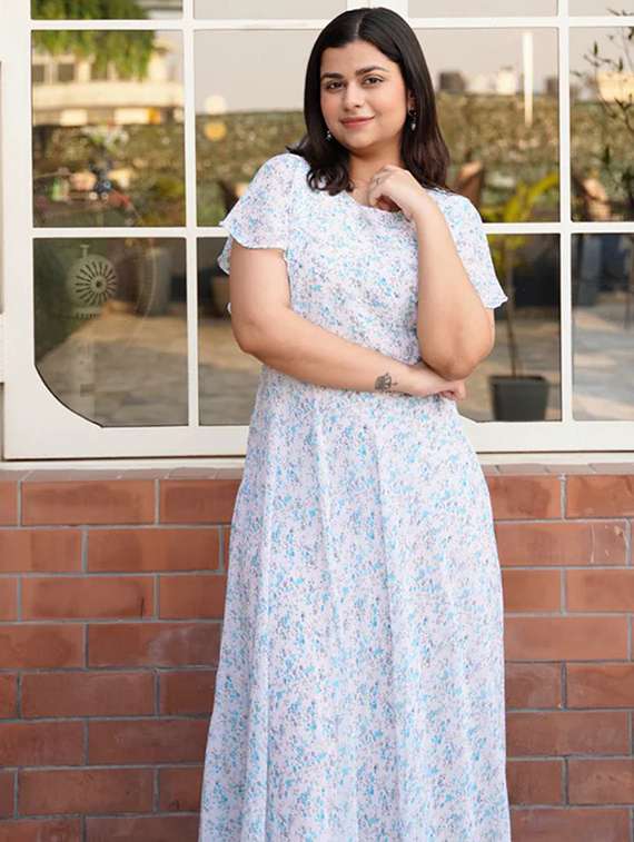 women floral print flared sleeve fit & flare dress - 22048030 - Standard Image - 4