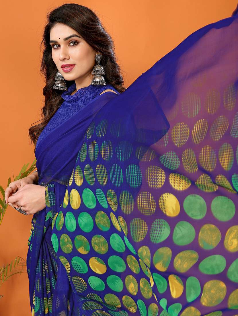 women printed casual wear saree with blouse - 22048639 -  Standard Image - 4