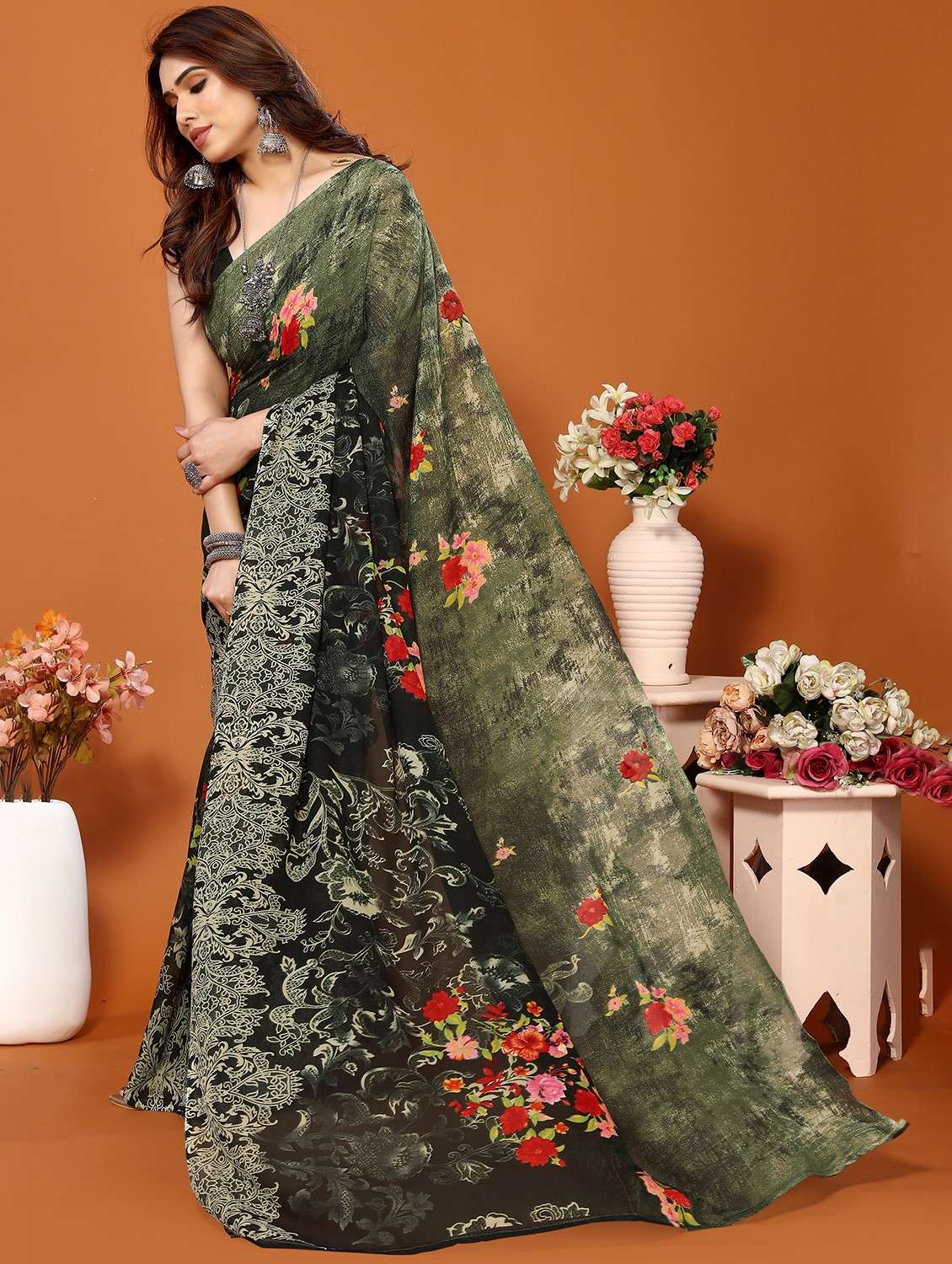 women printed casual wear saree with blouse - 22048649 -  Standard Image - 1