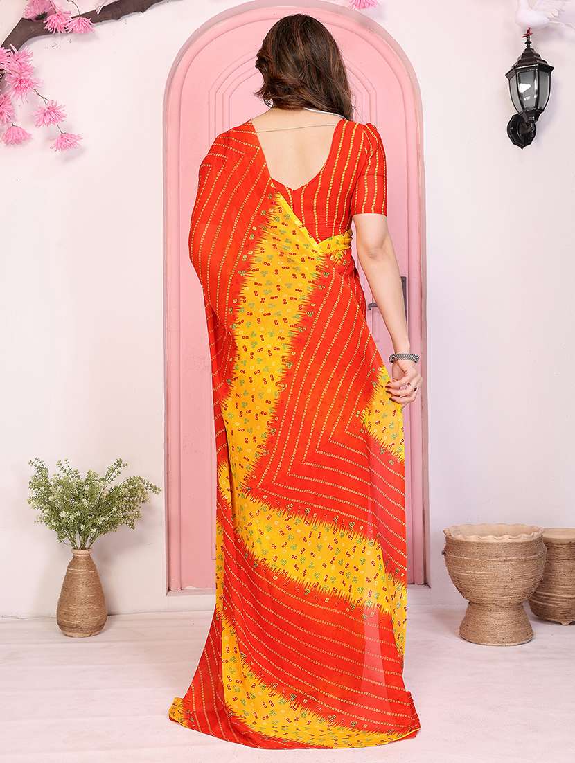 women printed casual wear saree with blouse - 22048815 -  Standard Image - 4