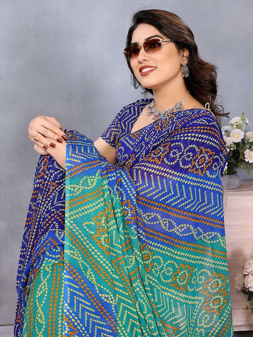 women printed casual wear saree with blouse - 22048829 -  Standard Image - 1