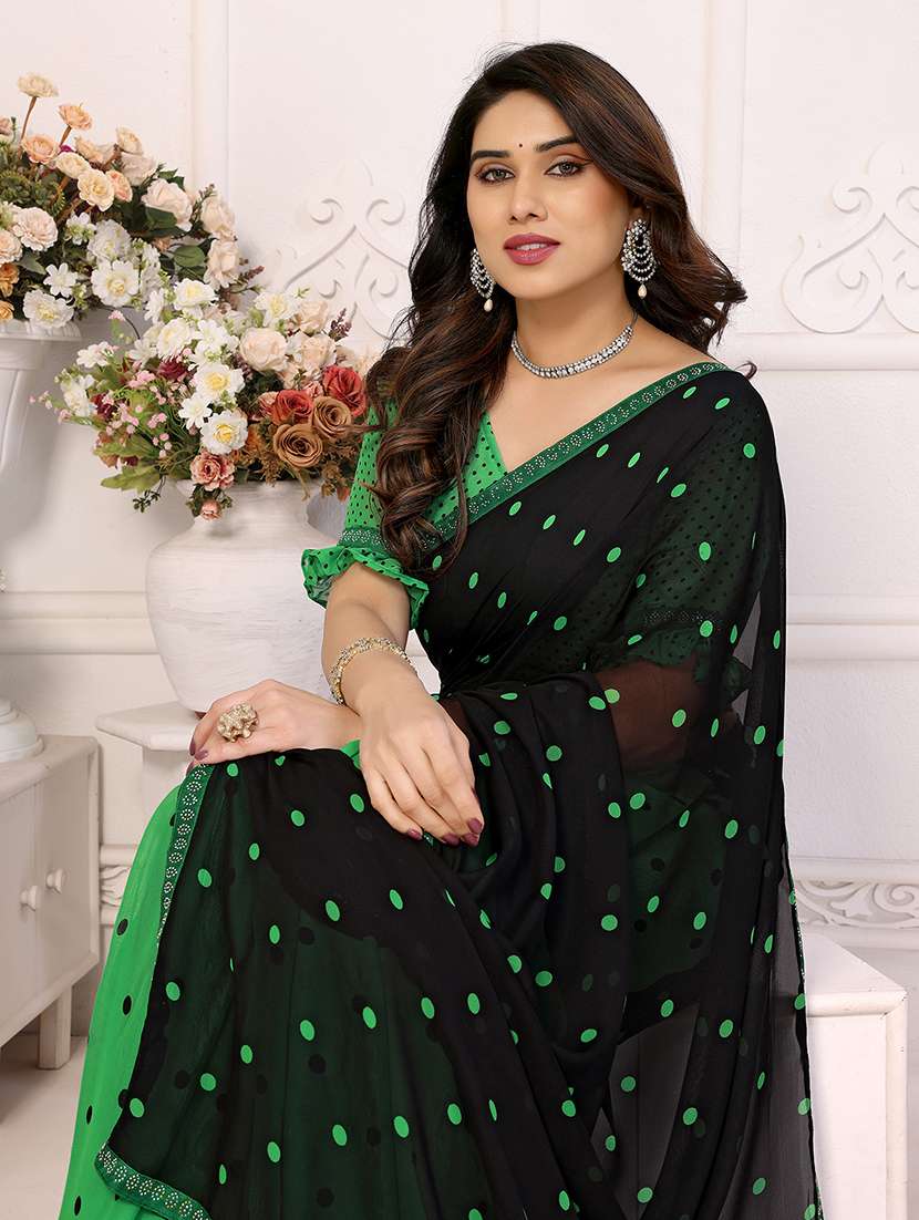 women printed casual wear saree with blouse - 22048863 - Standard Image - 4