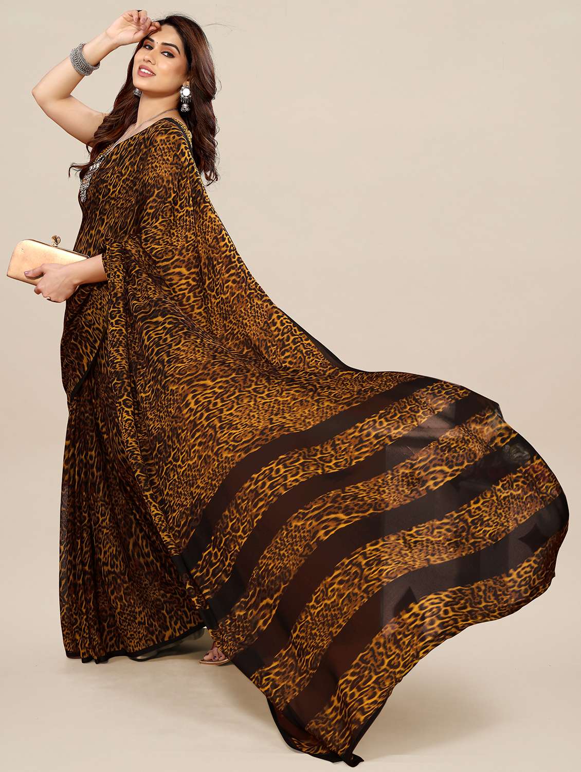 women printed casual wear saree with blouse - 22049360 -  Standard Image - 1