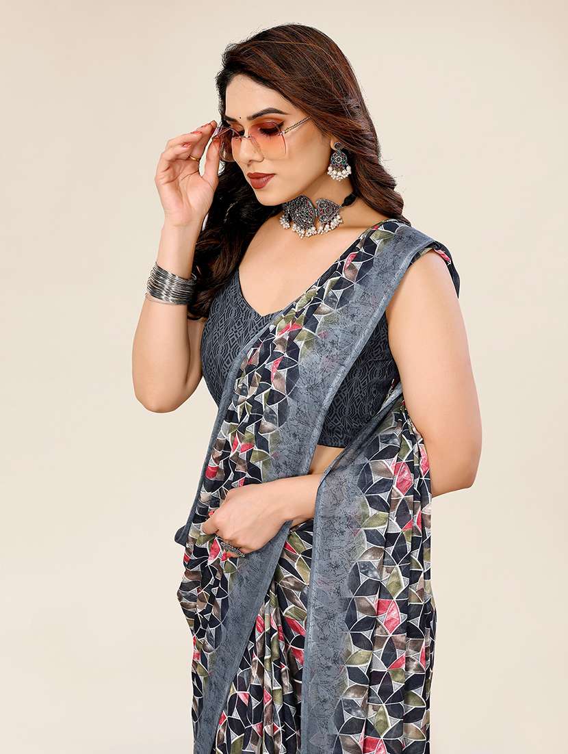 women printed casual wear saree with blouse - 22049387 -  Standard Image - 1