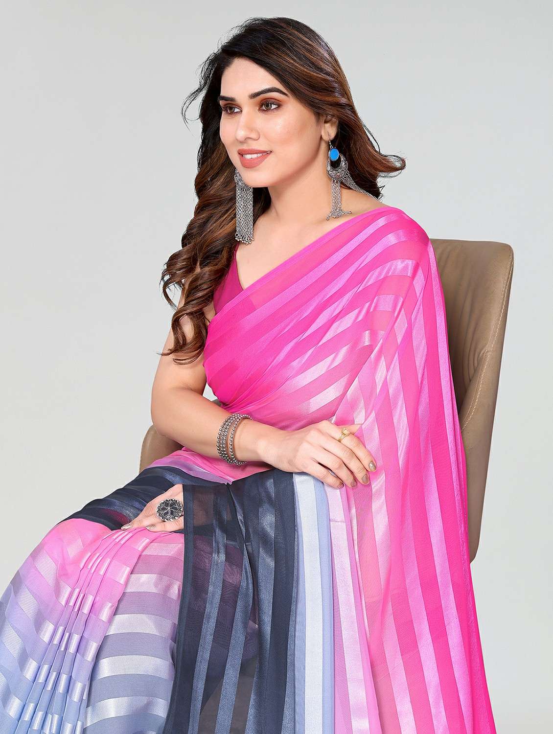 women ombre printed saree with blouse - 22050178 -  Standard Image - 4