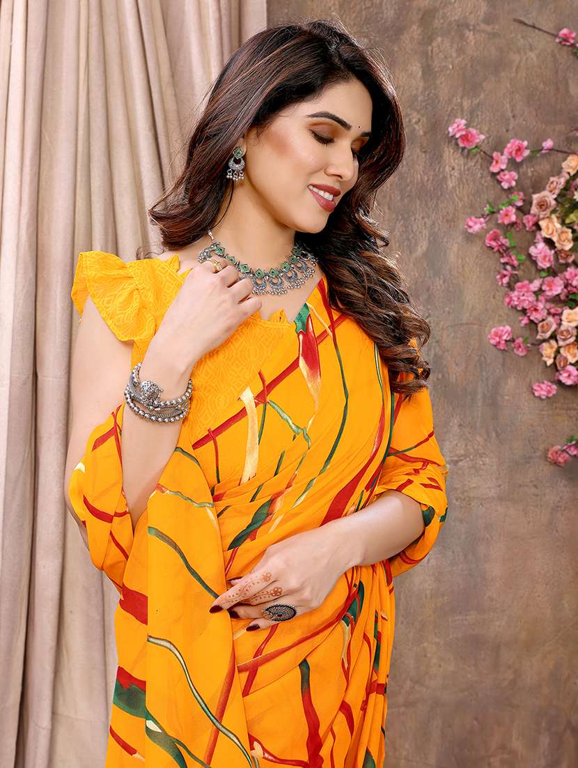 women printed casual wear saree with blouse - 22050269 -  Standard Image - 4