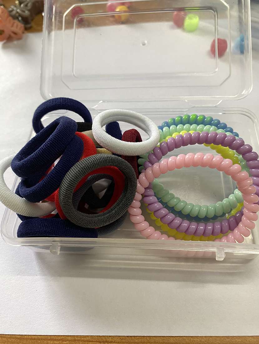 set of multi-color plastic scrunchies  - 22052002 -  Standard Image - 1