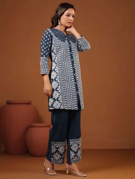 women three quarter sleeve regular fit ethnic co-ord set - 22052035 - Standard Image - 4