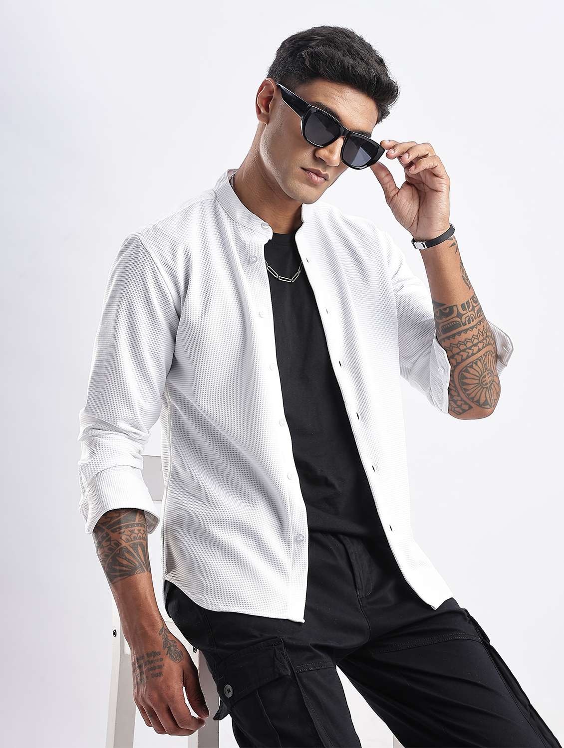 men solid mandarin collared long sleeve regular fit shirt