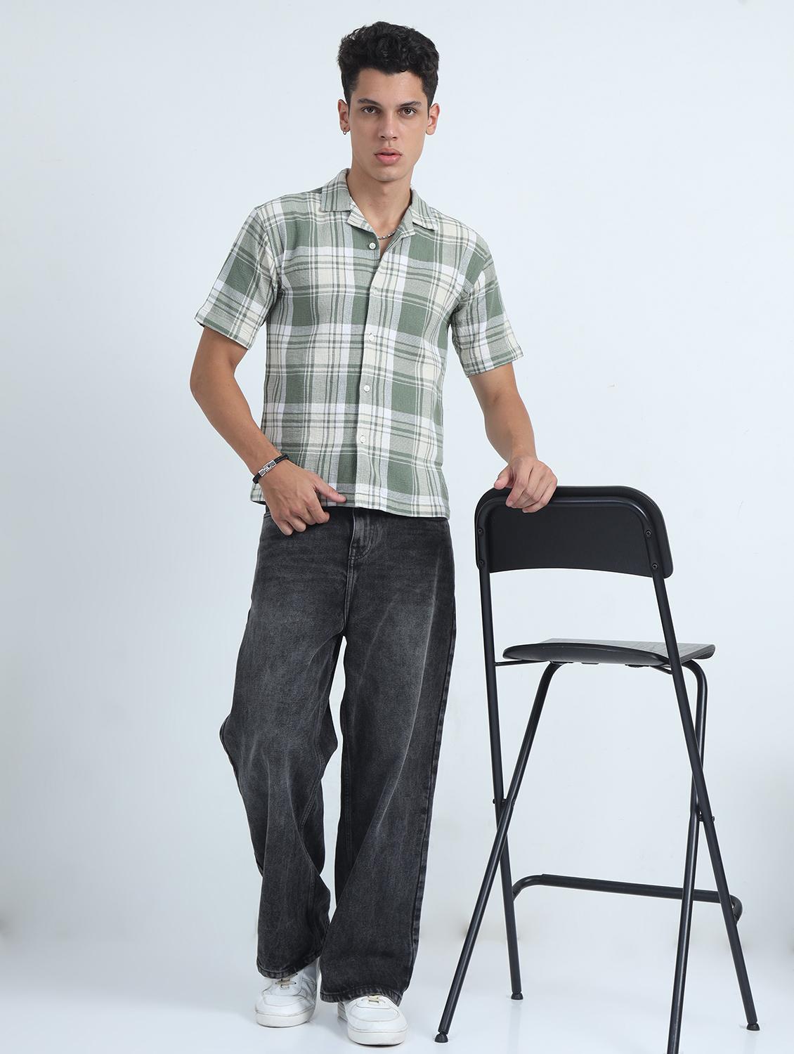 men checkered collared short sleeve regular fit shirt - 22052223 - Standard Image - 4
