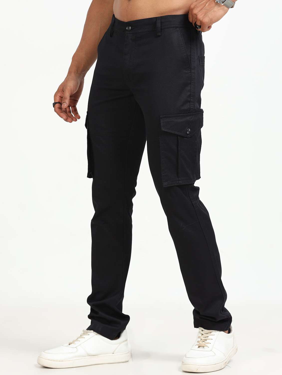 men solid mid rise regular fit cargo - 22052427 -  Standard Image - 1