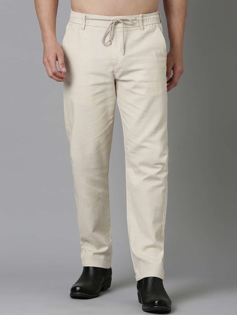 men solid mid rise straight fit chinos 