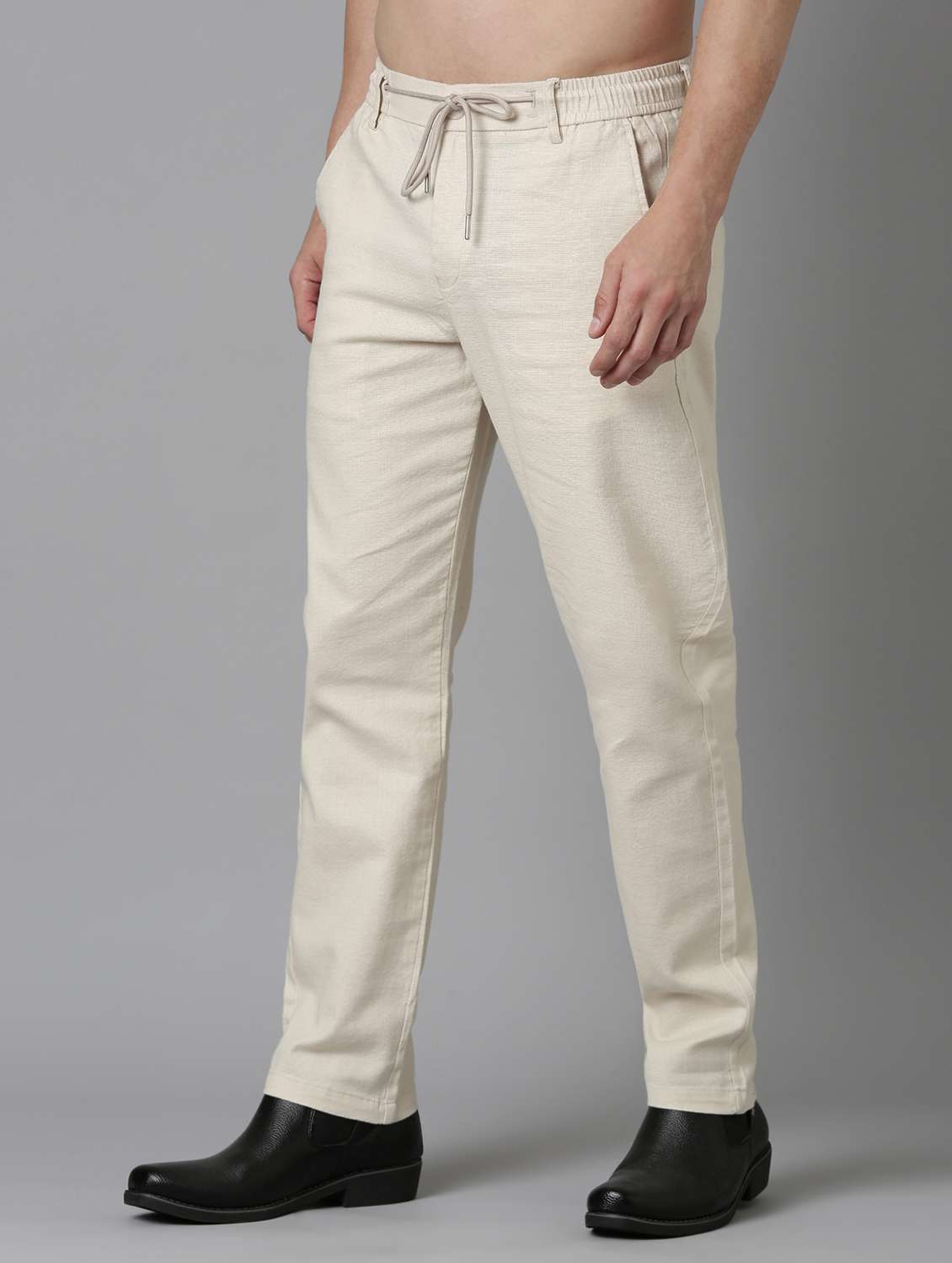 men solid mid rise straight fit chinos  - 22052465 -  Standard Image - 1