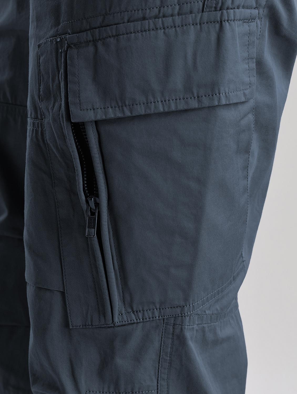 men solid mid rise regular fit cargo - 22052603 - Standard Image - 4