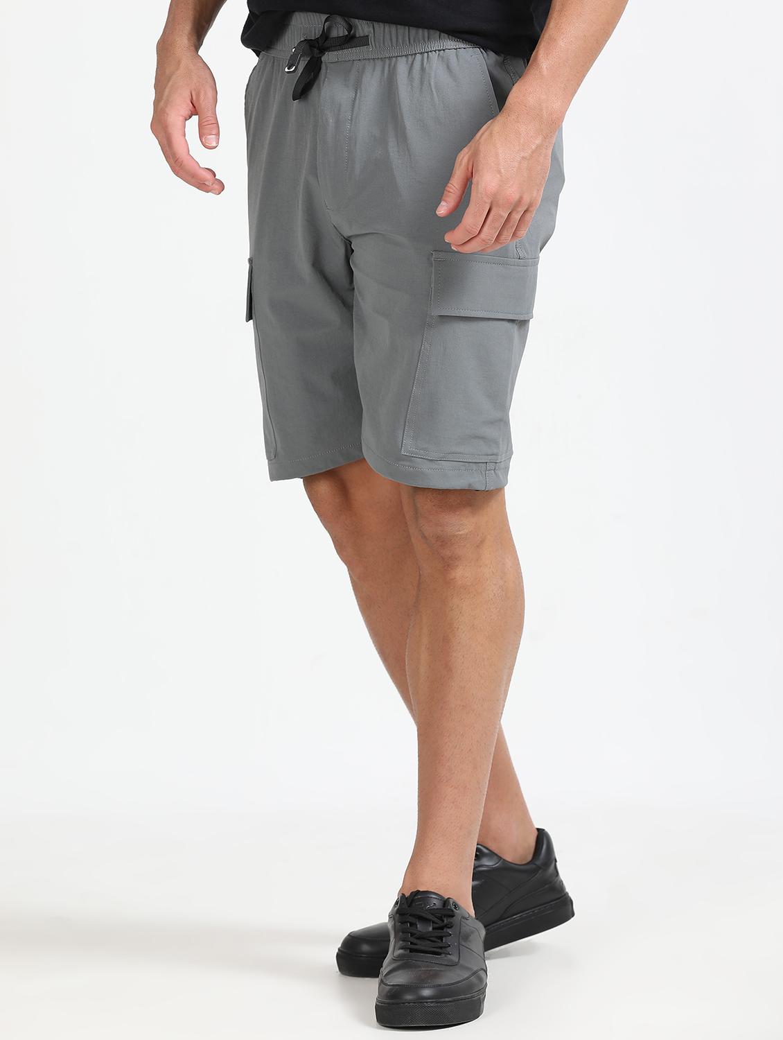 men solid mid rise regular fit cargo shorts - 22052647 -  Standard Image - 1