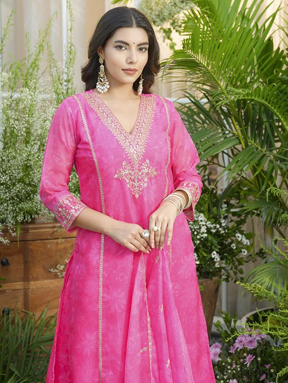 women three quarter sleeve kurta pant with dupatta set - 22052714 - Standard Image - 4