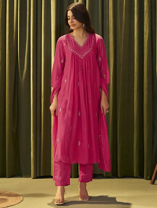 women three quarter sleeve kurta pant with dupatta set - 22052720 - Standard Image - 0