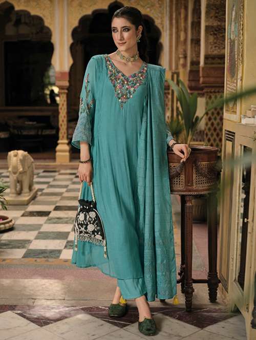 women three quarter sleeve kurta pant with dupatta set - 22052732 -  Standard Image - 0