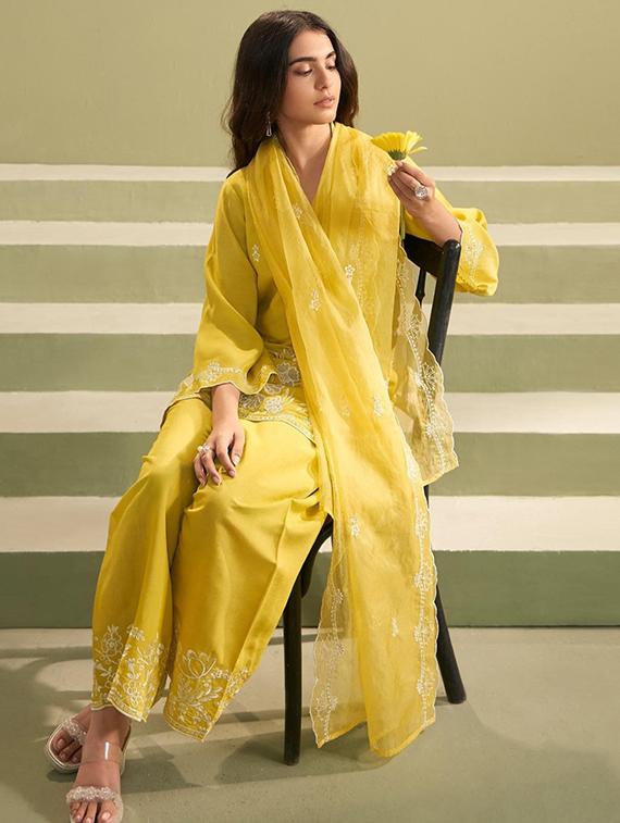women three quarter sleeve kurta palazzo with dupatta set - 22052745 - Standard Image - 1