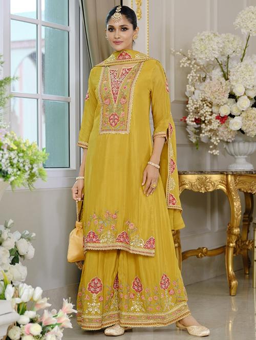 women three quarter sleeve kurta sharara with dupatta set - 22052758 - Standard Image - 0