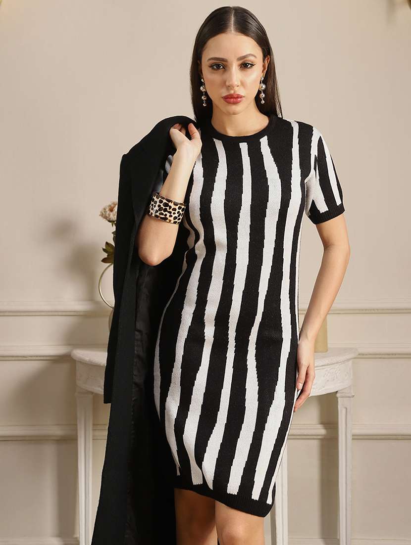 globus women black & white acrylic abstract print round neck ribbed hem bodycon mini dress